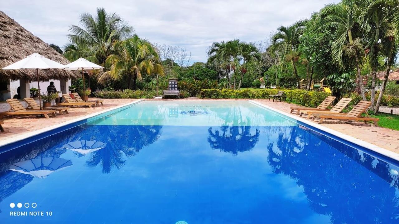 Hotel Campestre Arboretto Вилавиченцио Екстериор снимка