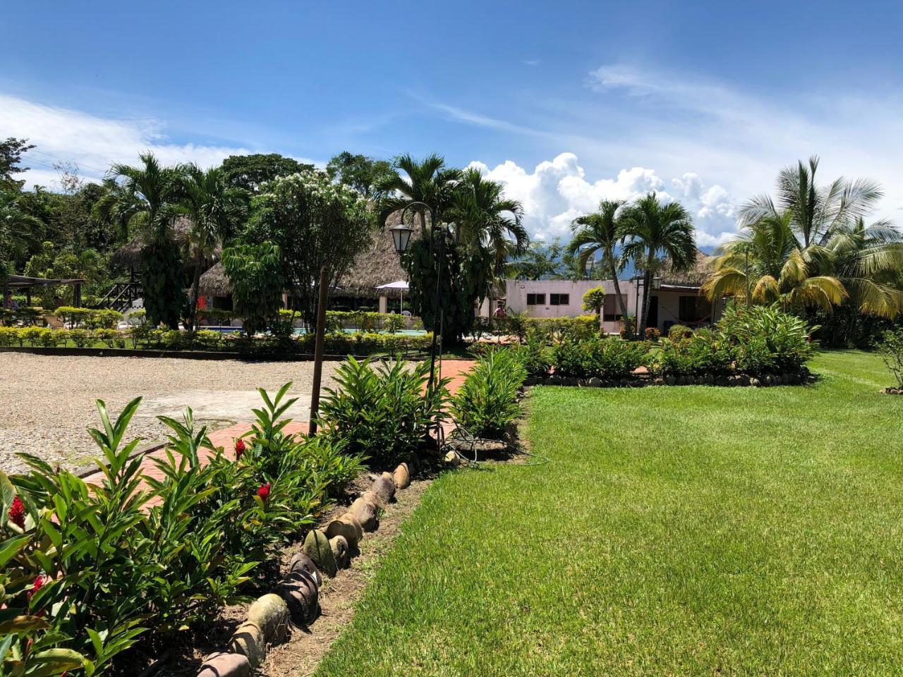 Hotel Campestre Arboretto Вилавиченцио Екстериор снимка