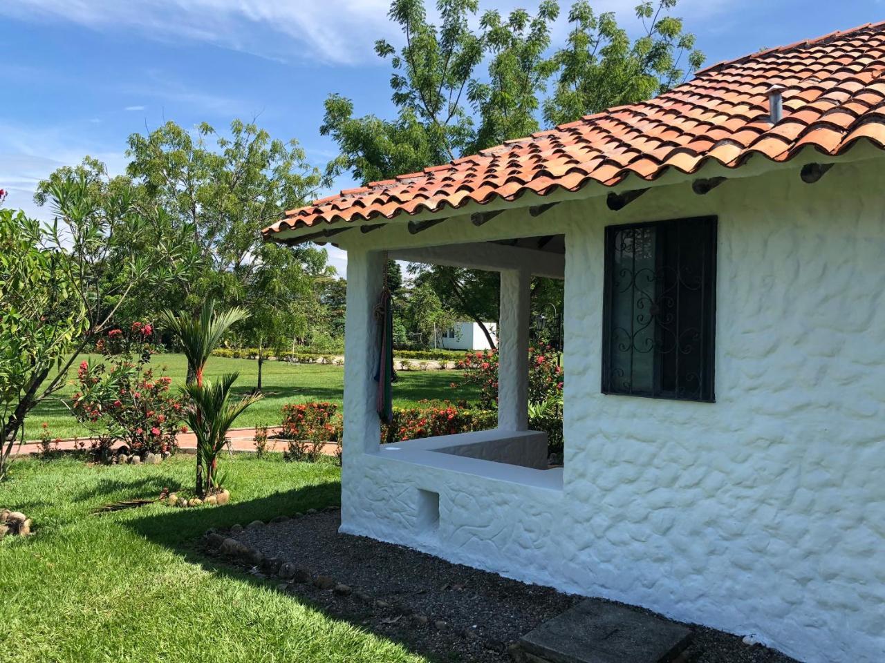 Hotel Campestre Arboretto Вилавиченцио Екстериор снимка